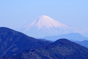 粟ヶ岳より望む富士2015.1